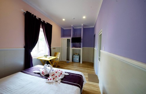 Con Son Hotel | Q Song Chi Hotel