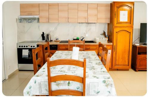 Les Stades Apartment | Qhome 5 - F3 confortable entre Paris et Disney - Parking privé