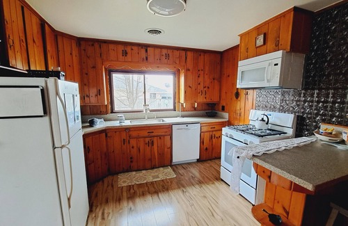 Valois House | QKA Lakeside Bungalows