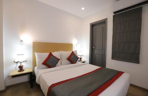 Anand Vihar Hotel | Qotel Comfort IP Residency East Delhi Preet Vihar