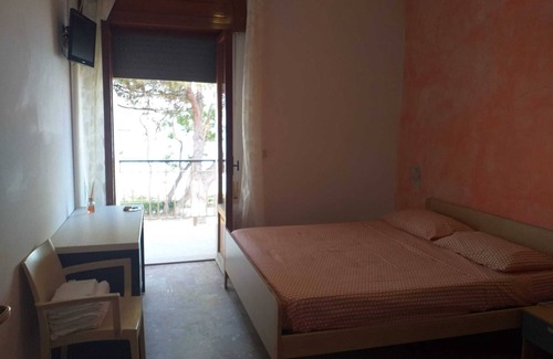 Pineto Bed & Breakfast | Quadruple room in Pineto - A stone throw from the sea