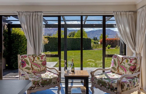 Lower Shotover House | Quail's Nest, Queenstown - Luxury Home & Garden