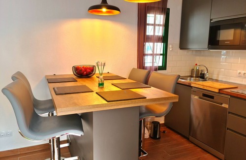 Bahia Calma House | Quaint 1-bedroom bungalow in Costa Calma. Casa Viola