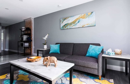 Downtown Niagara Falls Apartment | Quaint 1BR,1BA apartment near the Falls & Casino