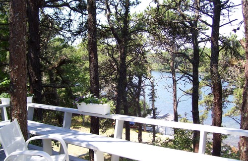 West Chatham Cottage | Quaint 2 Bedroom Cottage Overlooking White Pond