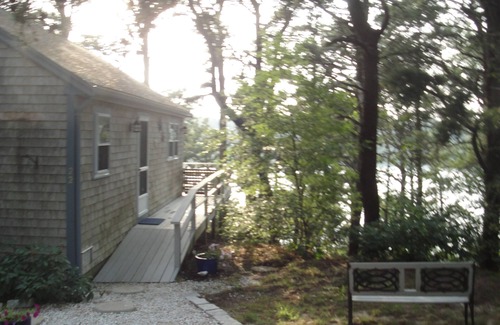 West Chatham Cottage | Quaint 2 Bedroom Cottage Overlooking White Pond
