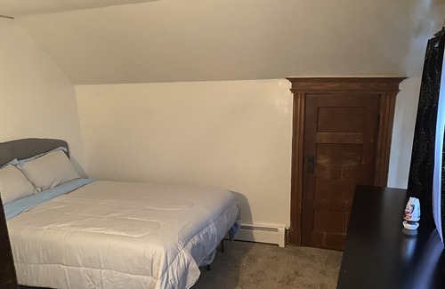 Hartford House | Quaint and comfortable 2 bedrooms in Hartford Hearts