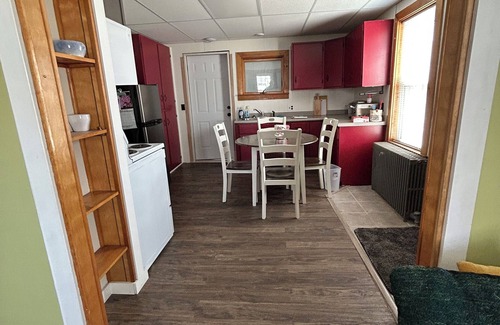 Skowhegan Apartment | Quaint apartment with AC 2 blocks from downtown shopping, restaurants & river