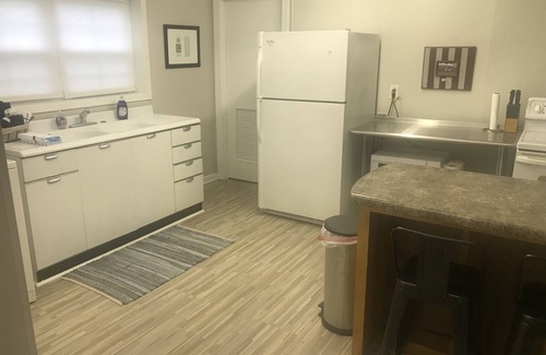 Starkville Apartment | Quaint Basement Apartment within walking distance to MSU!