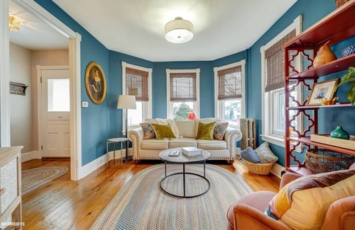 Kennett Square House | Quaint brick townhome in historic Kennett Square