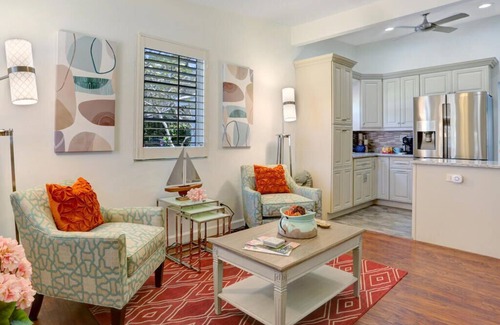 Lake Park House | Quaint Bungalow in Lake Park with Private Pool & Spa - Minutes from Beaches