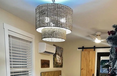 Summerville Historic District Cottage | Quaint cottage in the heart of Summerville.
