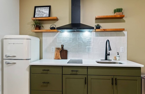 Downtown Apartment | Quaint & cozy living minutes from downtown Raleigh