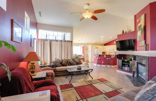 Sparks House | Quaint Cul-De-Sac Home - 14 Miles to Downtown Reno
