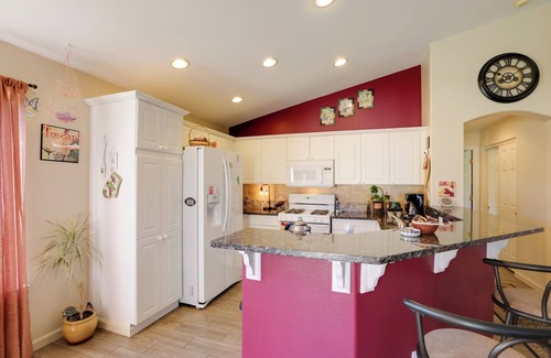 Sparks House | Quaint Cul-De-Sac Home - 14 Miles to Downtown Reno