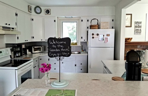 Algoma District House | Quaint family home w/AC - 5 minutes from town! (Pet-Friendly!)