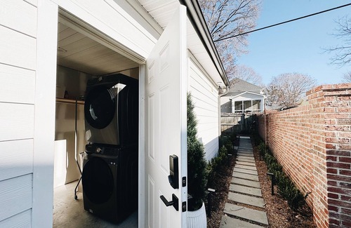 Greenville Apartment | Quaint Garden Cottage ~ 2 miles to Downtown Greenville!