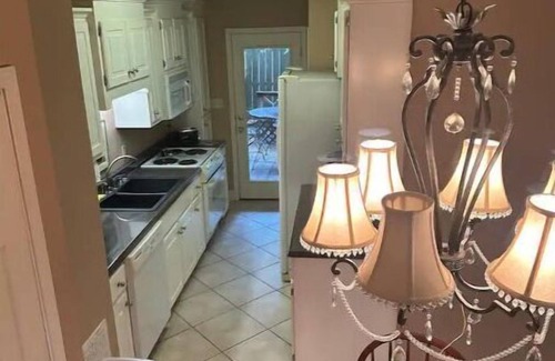 Oxford Apartment | Quaint hideaway near square