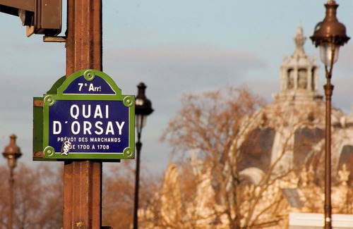7th Arrondissement Apartment | QUAINT HIGH-FLOOR RETREAT ON QUAI D'ORSAY – EMBRACE THE PARISIAN LIFESTYLE