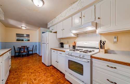 Trinidad House | Quaint Home with Free WiFi & Yard - Close to Beaches & Redwood National Park