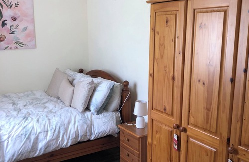 Easkey Cottage | Quaint homely cottage. n1K to the main N59 Sligo to Ballina road.