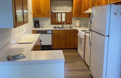 Hampstead House | Quaint Intracoastal waterway house with specular views!