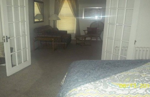 Historic Fort Collins High School Apartment | Quaint; Near Old Town And CSU, Walk Or Bike To Old Town; Gorgeous Old Home
