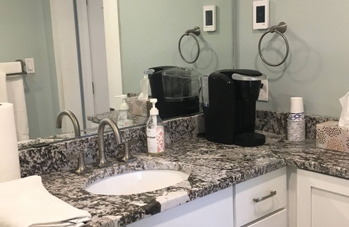 Isle of Springs Apartment | Quaint one-bedroom suite