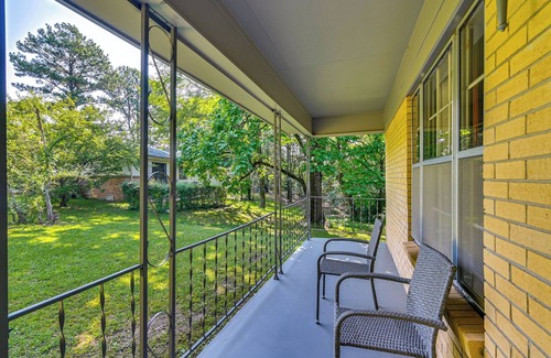 Oxford Cottage | Quaint Oxford Home ~ 2 Mi to Ole Miss & The Grove!