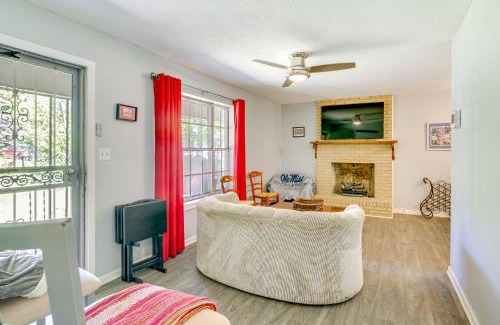 Oxford House | Quaint Oxford Home about 2 Mi to Ole Miss and The Grove!
