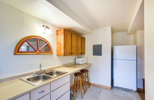 Paris Apartment | Quaint Paris Vacation Rental Near Bear Lake!
