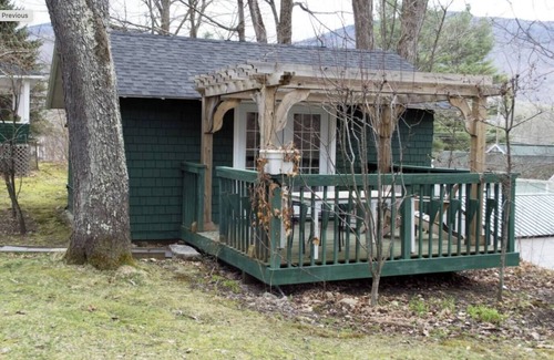 North Woodstock House | Quaint Private Bungalow