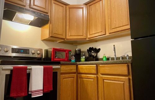 Miller Beach House | Quaint & Quiet Blocks From the Beach! | Smart Stays