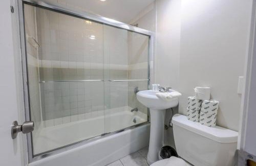 Prudential - St. Botolph Apartment | Quaint studio apartment Back Bay Area