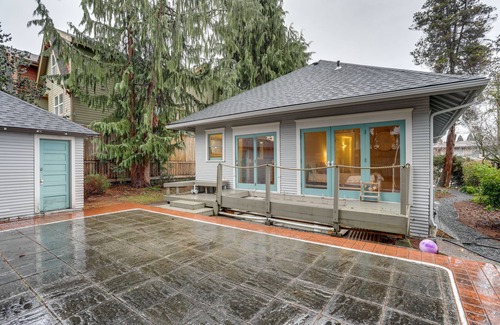 Old Ballard Apartment | Quaint Studio w/Sauna: 5 Mi to Space Needle