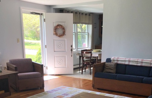 Little Compton House | Quaint Summer Home in Little Compton