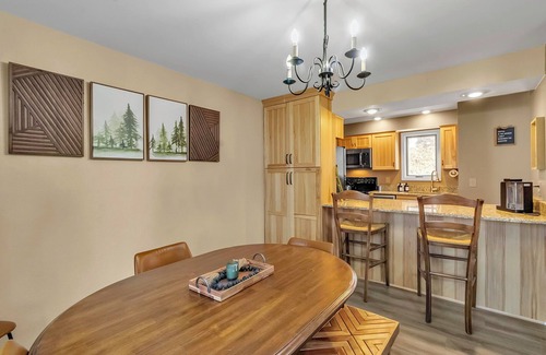 Ellicottville House | Quaint townhome with WiFi in charming Ellicottville