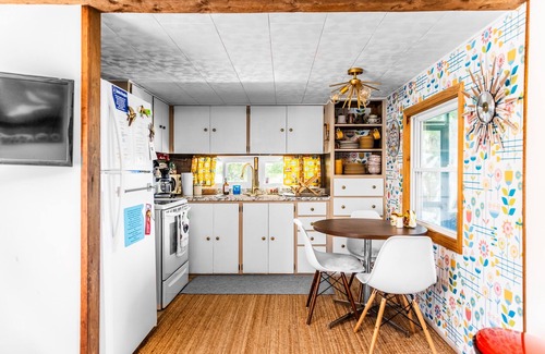 South Gouldsboro House | Quaint waterfront bungalow on Schoodic Peninsula.