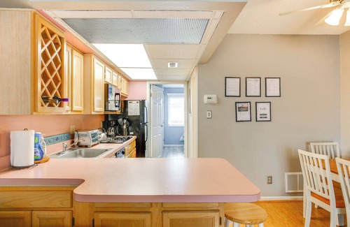 Cape May - Wildwood Condo | Quaint Wildwood Condo ~ Walk to Beach!