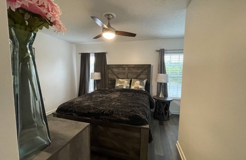 Smyrna House | QUAINT & ZENFUL STAYCATION