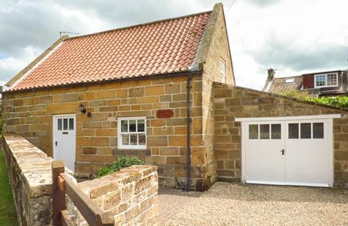 Hinderwell House | Quakers Cottage