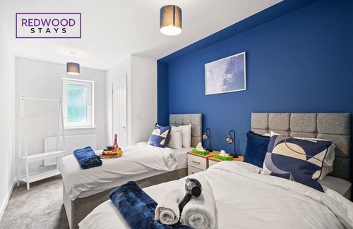 Rushmoor District Apartment | Quality 1 Bed 1 Bath Apt For Contractors|Free WiFi