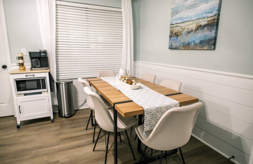 North Charleston House | Quality, Comfort and Convenience Redefined - Seasoned Hosts That Care