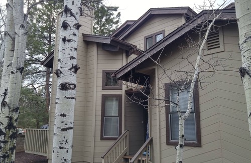 Pinetop Villa | Quality Hill Resort Villa, relax in the tall pines