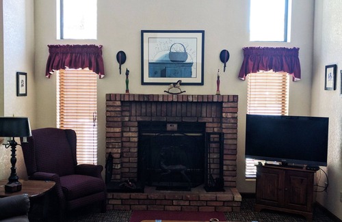 Pinetop Villa | Quality Hill Resort Villa, luxury vacation town home, sleeps six