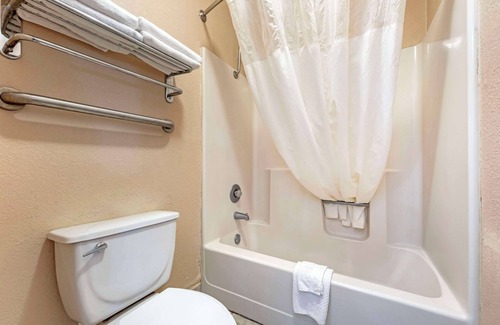 Amarillo Hotel | Quality Inn Amarillo West near Medical Center