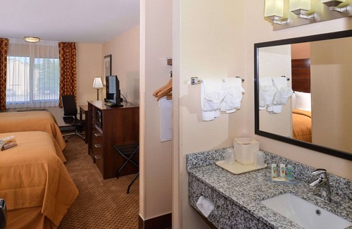 Appleton Hotel | Quality Inn Appleton West
