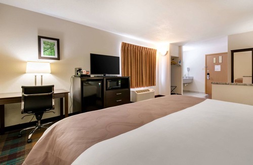 Bloomsburg Hotel | Quality Inn Bloomsburg