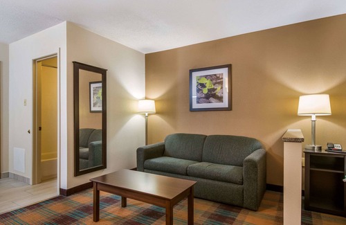Bloomsburg Hotel | Quality Inn Bloomsburg