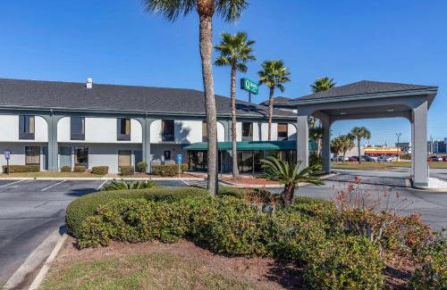 Brunswick Hotel | Quality Inn Brunswick